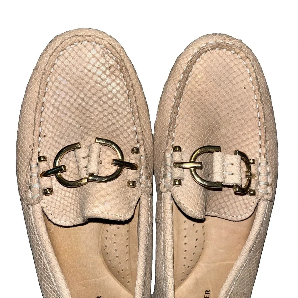 Donald Pliner Womens Snake Print Driving Style Loafer Shoes Sand size 7.5 M
